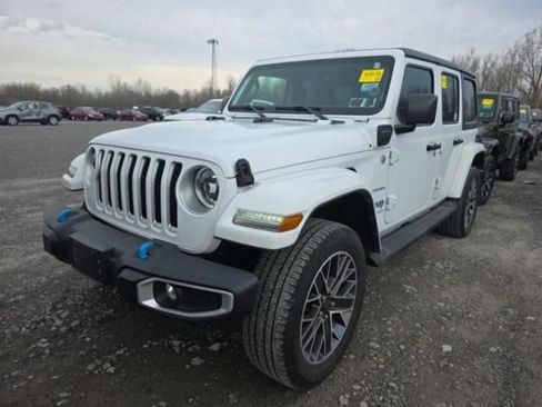 Used 2023 Jeep Wrangler Unlimited Sahara w/ Cold Weather Group image 3