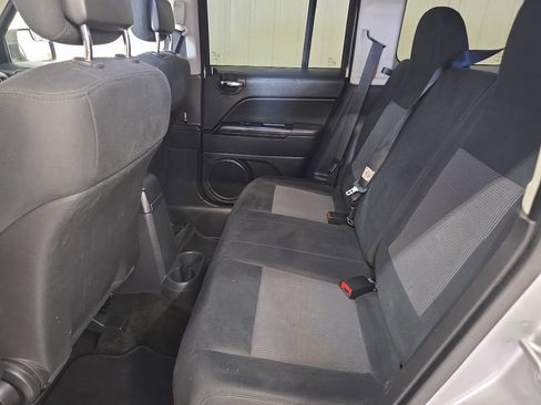 Used 2013 Jeep Patriot Latitude image 28