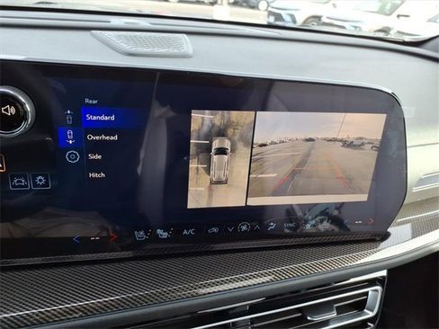 New 2026 Chevrolet Traverse High Country image 14