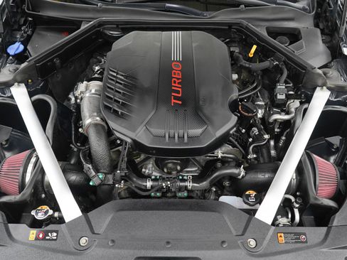 Used 2022 Kia Stinger GT2 AWD/4WD image 33