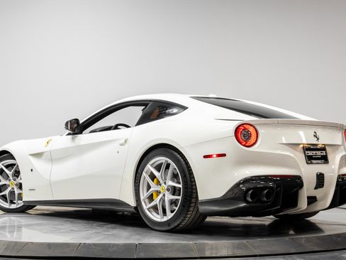 Used 2015 Ferrari F12 Berlinetta image 38