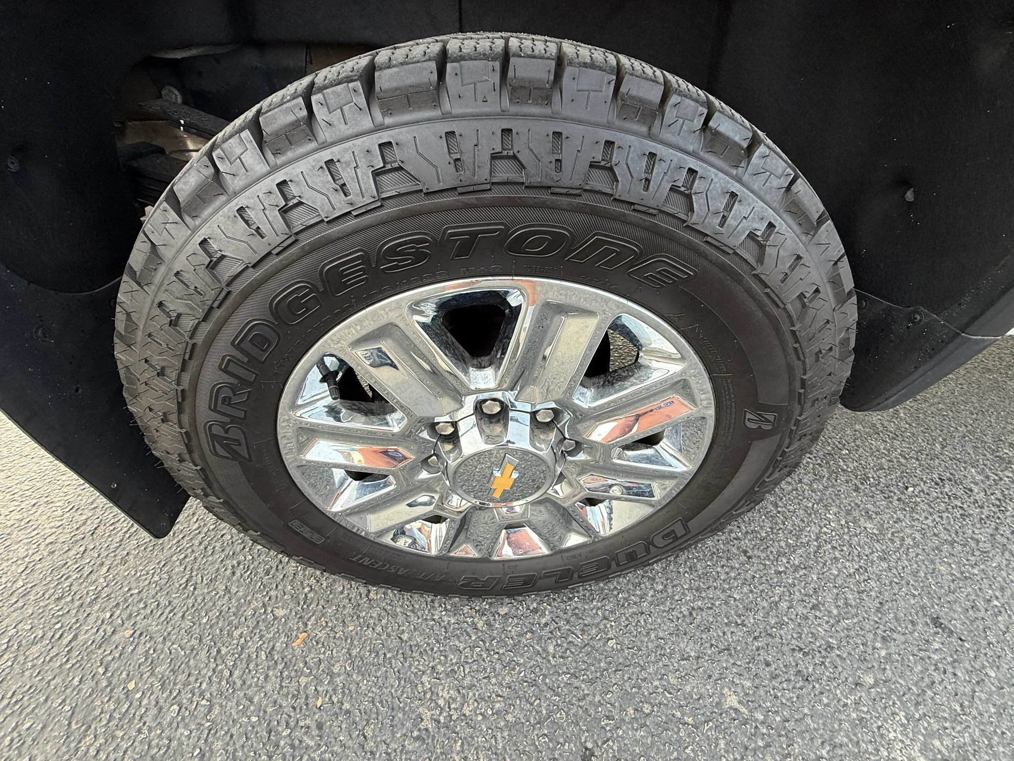 Used 2024 Chevrolet Silverado 3500 High Country w/ High Country Premium Package AWD/4WD image 22