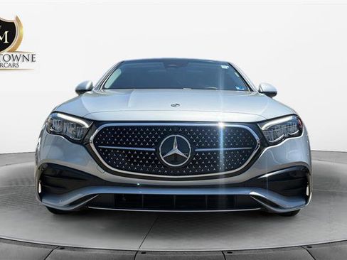 Used 2025 Mercedes-Benz E 350 Sedan image 8