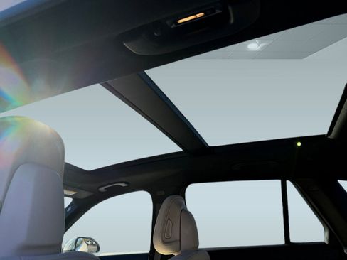 New 2026 Mercedes-Benz GLC 300 4MATIC image 15