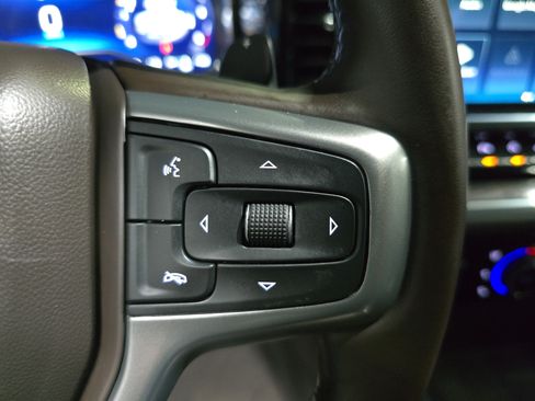 Used 2025 Chevrolet Silverado 1500 LTZ w/ Z71 Off-Road Package AWD/4WD image 17