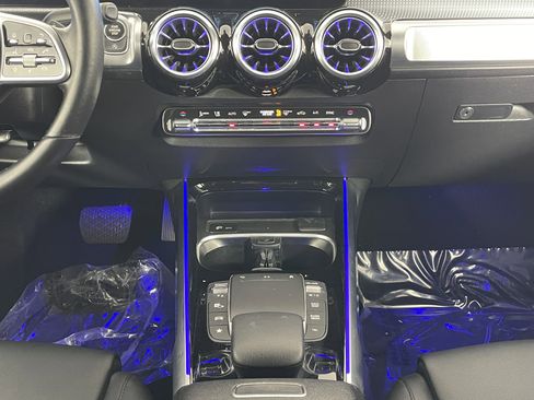 Certified 2022 Mercedes-Benz GLB 250 GLB 250 4MATIC SUV image 18