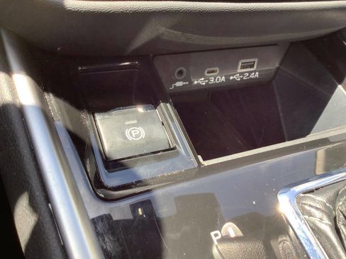 Used 2024 Subaru Outback Limited AWD/4WD image 47