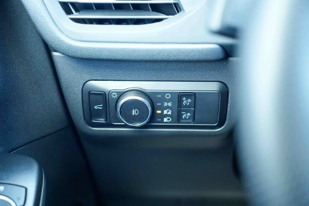 Used 2025 Ford Escape ST-Line Select AWD/4WD image 29