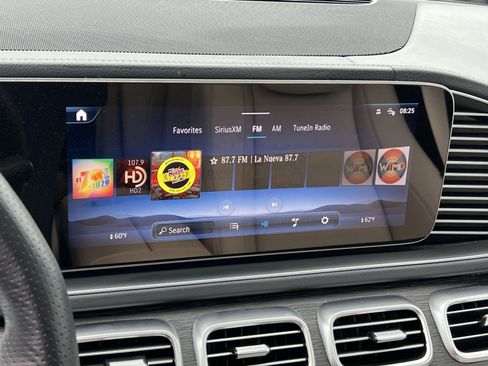 Used 2026 Mercedes-Benz GLS 450 4MATIC image 17