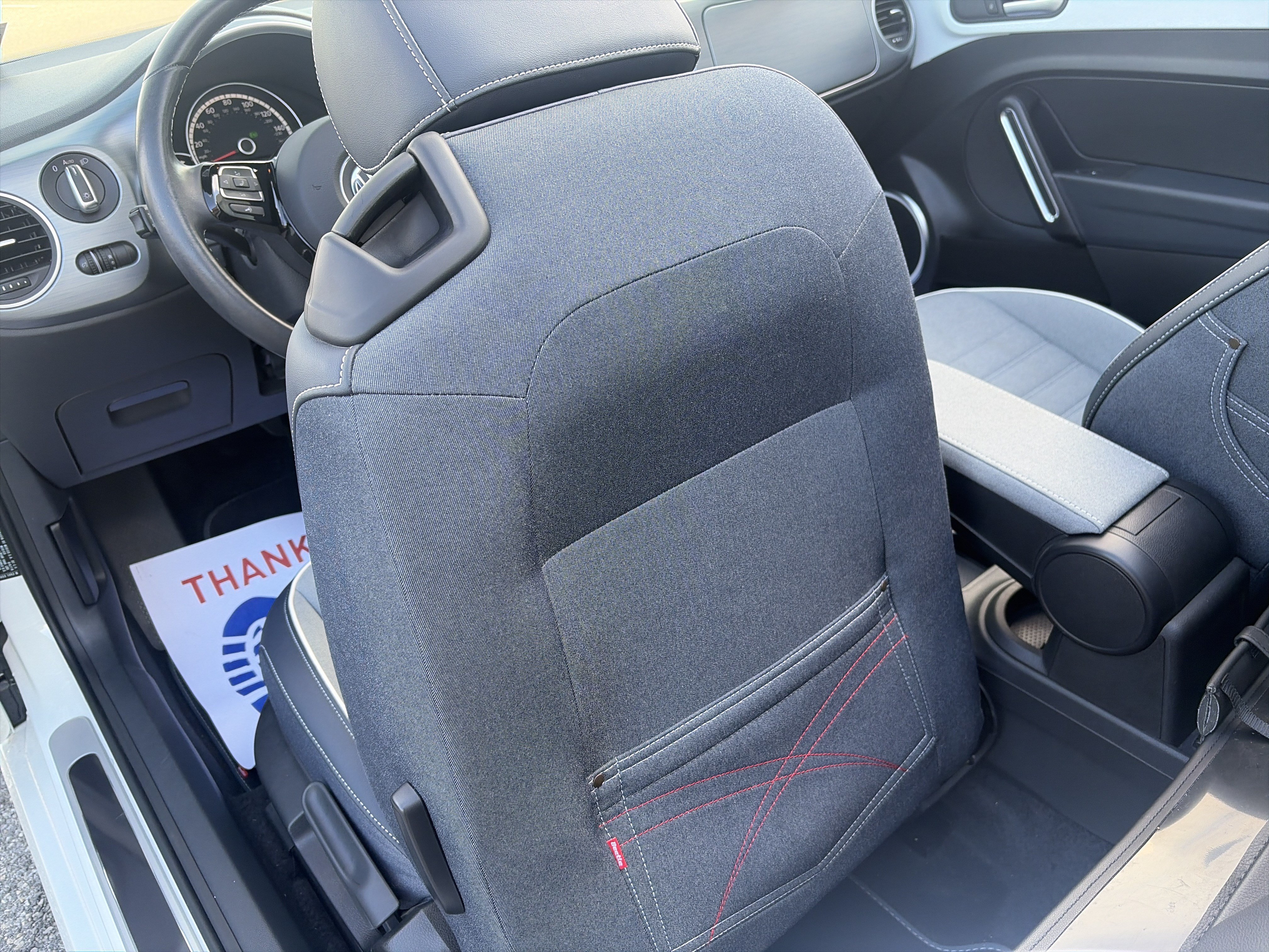 Used 2016 Volkswagen Beetle 1.8T Denim FWD image 20