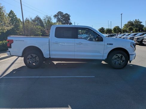 Certified 2025 Ford F150 Lightning Flash AWD/4WD image 3