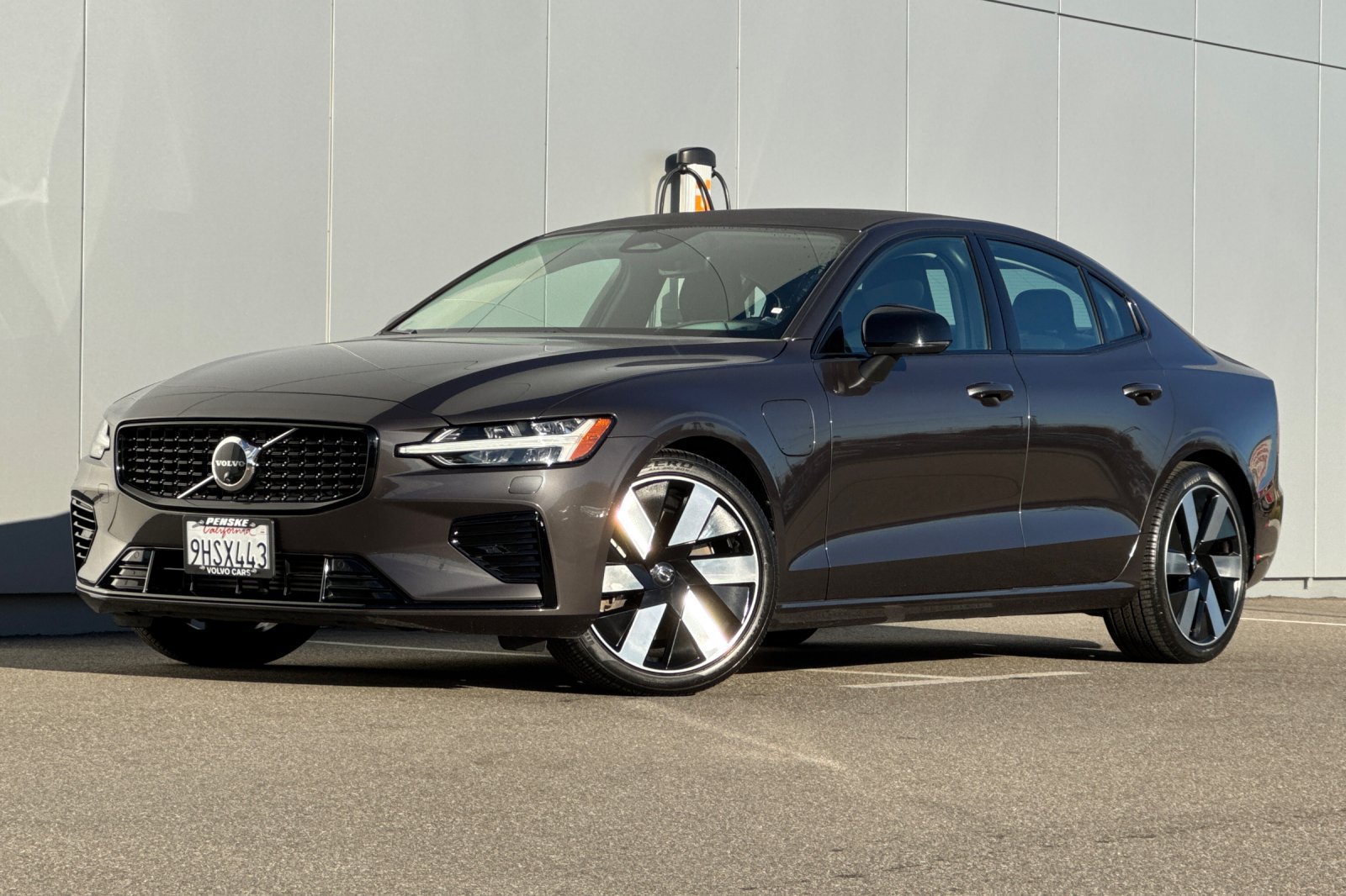 Used 2024 Volvo S60 T8 Plus w/ Climate Package AWD/4WD image 1