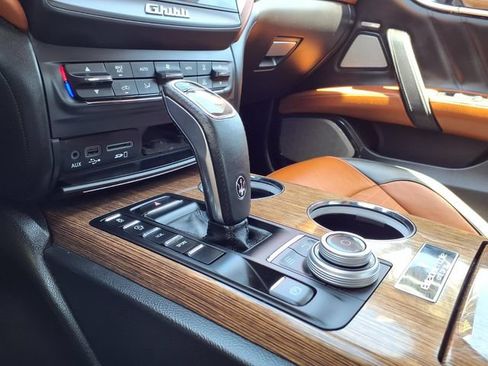 Used 2019 Maserati Ghibli S GranLusso RWD image 18