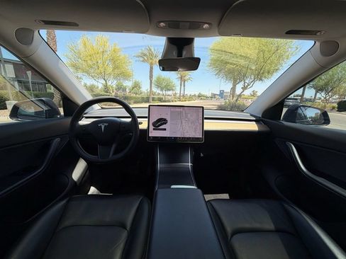 Used 2020 Tesla Model Y Long Range AWD/4WD image 11