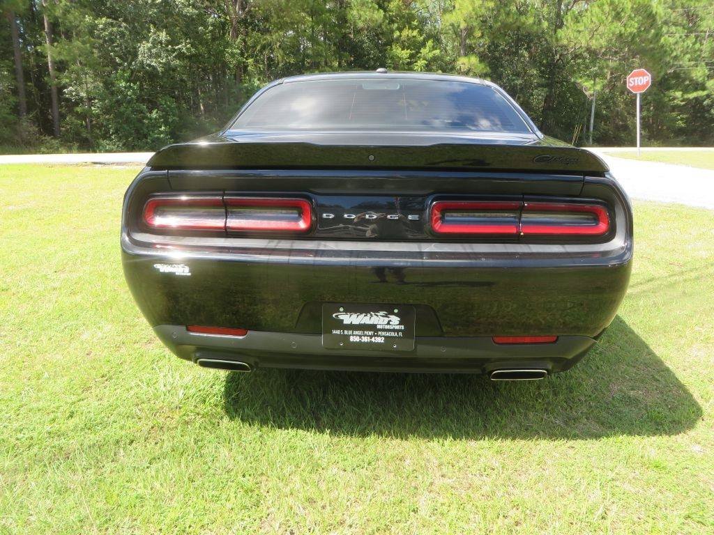 Used 2019 Dodge Challenger GT RWD image 7