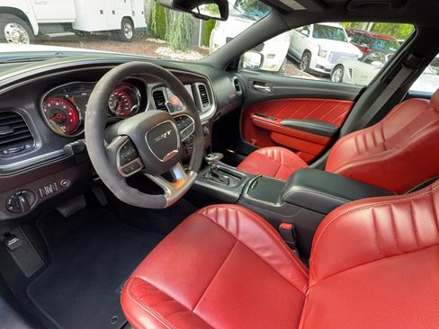 Used 2023 Dodge Charger SRT Hellcat w/ Harman/Kardon Audio Group RWD image 17