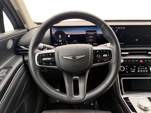 Used 2025 Genesis GV80 2.5T Standard image 12