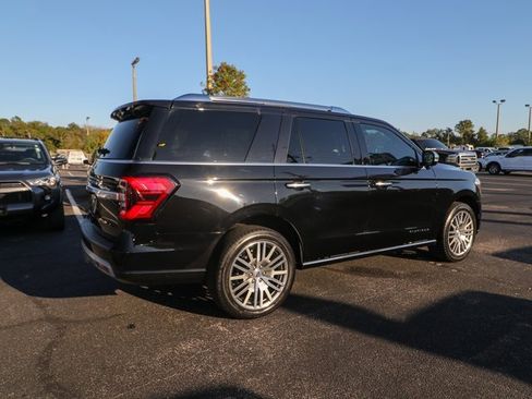 Used 2023 Ford Expedition Platinum image 10