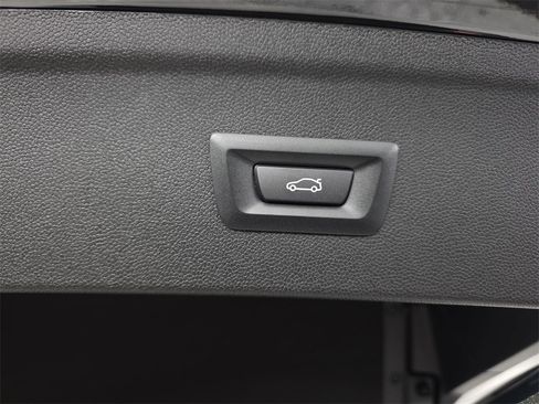 New 2026 BMW iX xDrive45 image 13