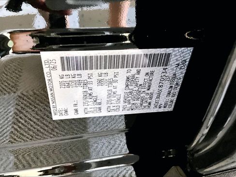 New 2025 Nissan Rogue SV image 73