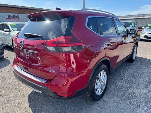 Used 2017 Nissan Rogue SV FWD image 3