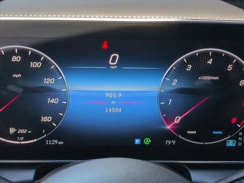 Used 2024 Mercedes-Benz GLC 300 image 11