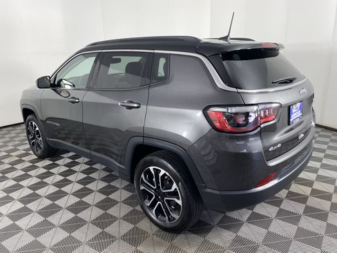 Used 2022 Jeep Compass Limited AWD/4WD image 9