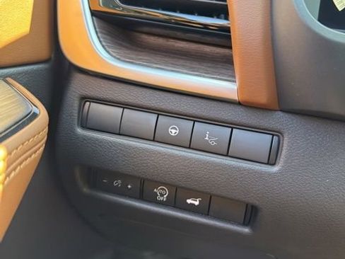 Certified 2026 Nissan Rogue Platinum w/ Tech Package image 34