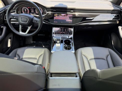 Used 2025 Audi Q7 3.0T Premium w/ Convenience Package AWD/4WD image 11