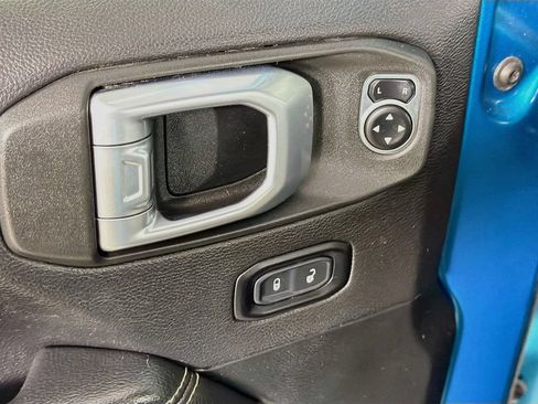 Used 2020 Jeep Wrangler Unlimited Rubicon AWD/4WD image 17