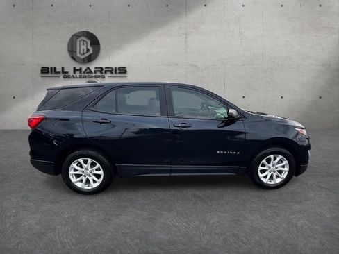 Used 2020 Chevrolet Equinox LS FWD image 5