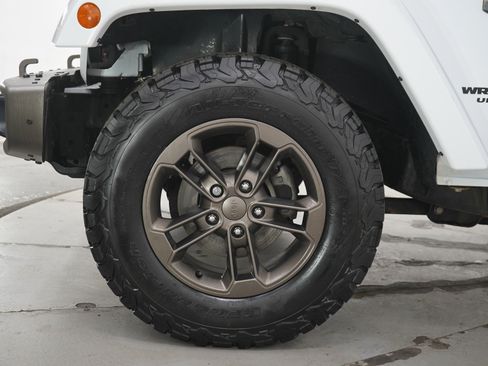 Used 2016 Jeep Wrangler Unlimited Sahara AWD/4WD image 27