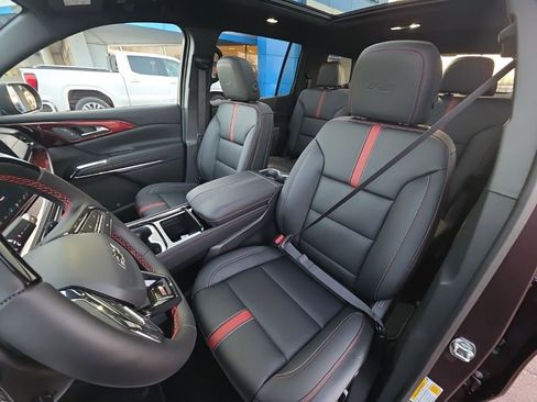 New 2026 Chevrolet Traverse RS image 11