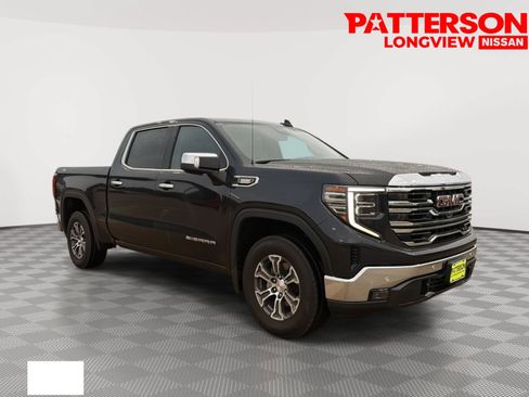 Used 2022 GMC Sierra 1500 SLT w/ SLT Convenience Package AWD/4WD image 1