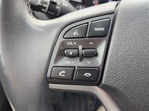 Certified 2021 Hyundai Tucson Limited image 21