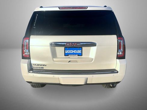 Used 2015 GMC Yukon Denali w/ Touring Package AWD/4WD image 6