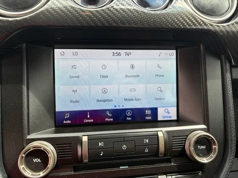 Used 2021 Ford Mustang Shelby GT500 w/ Technology Package RWD image 21