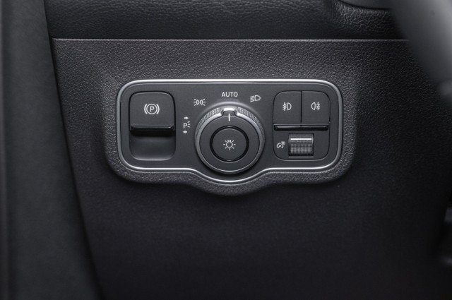 Certified 2026 Mercedes-Benz GLB 250 image 18