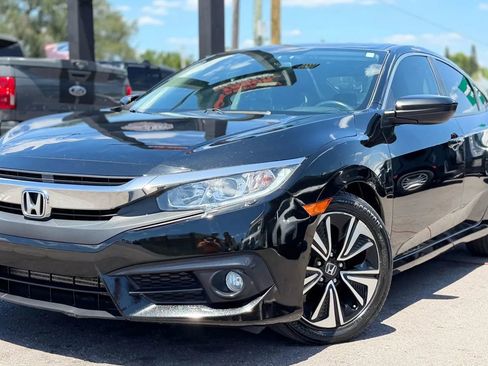 Used 2018 Honda Civic EX-T image 1