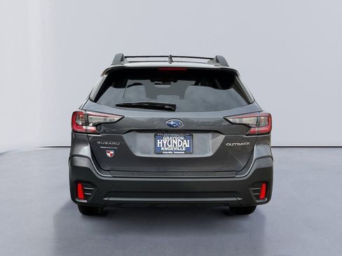 Used 2022 Subaru Outback Premium image 4