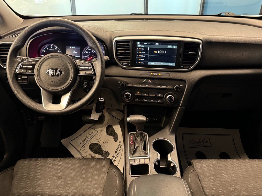 Used 2020 Kia Sportage LX AWD/4WD image 9