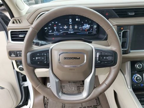 Used 2023 GMC Yukon XL Denali AWD/4WD image 20