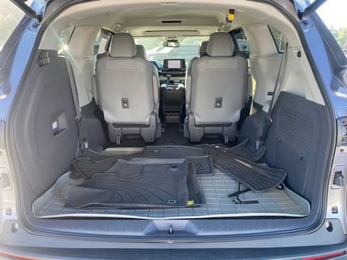 Used 2021 Toyota Sienna XLE AWD/4WD image 8