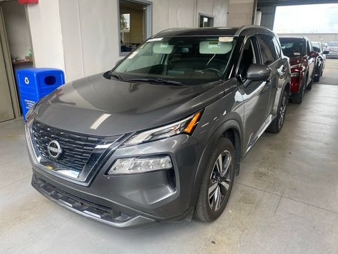 Used 2023 Nissan Rogue SL AWD/4WD image 2