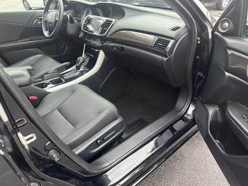 Used 2016 Honda Accord EX-L image 25