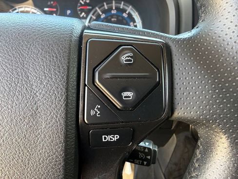 Used 2017 Toyota 4Runner TRD Off-Road Premium AWD/4WD image 20