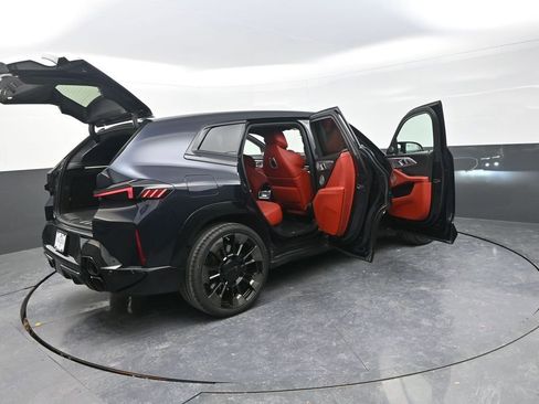 Used 2024 BMW XM image 38