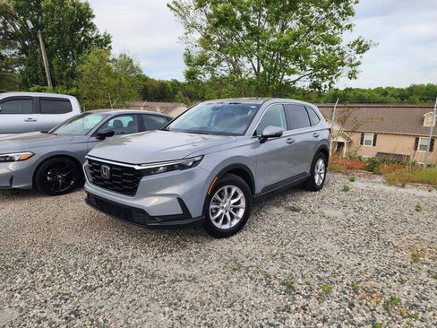 Used 2024 Honda CR-V EX image 3