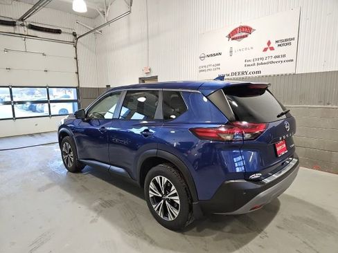 Certified 2023 Nissan Rogue SV image 5