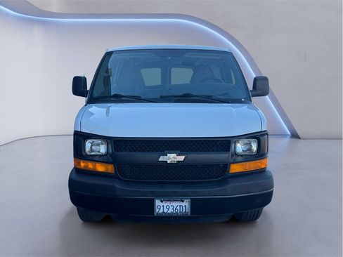 Used 2012 Chevrolet Express 1500 image 2